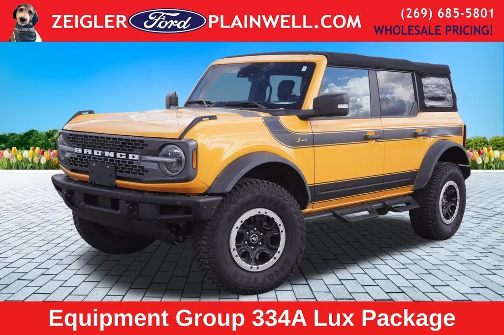 Orange 2022 Ford Bronco Badlands for sale in Plainwell, MI