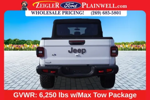 More photos of 2021 Jeep Gladiator Rubicon at Zeigler Ford of Plainwell, MI
