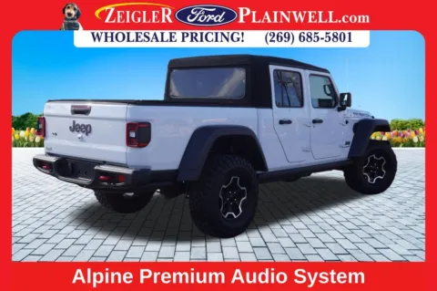 More photos of 2021 Jeep Gladiator Rubicon at Zeigler Ford of Plainwell, MI