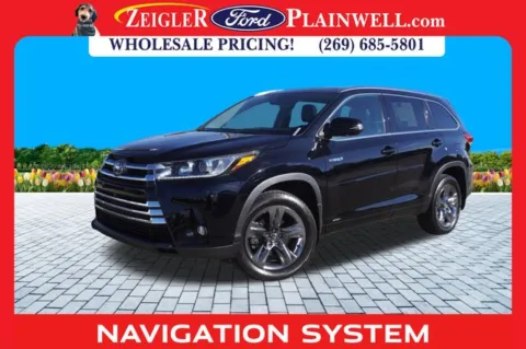 Black 2019 Toyota Highlander Hybrid Limited Platinum for sale in Plainwell, MI