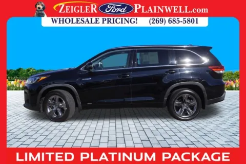 Photos of 2019 Toyota Highlander Hybrid Limited Platinum for sale in Plainwell, MI at Zeigler Ford of Plainwell