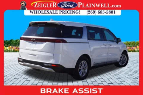 More photos of 2023 Kia Carnival LX at Zeigler Ford of Plainwell, MI