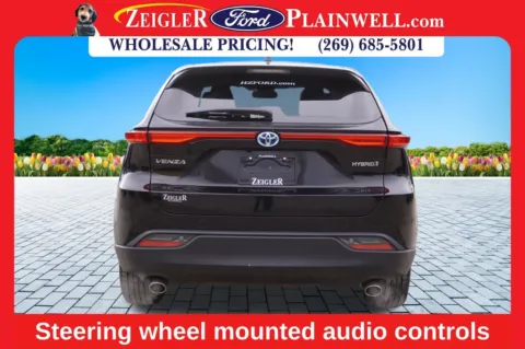 More photos of 2022 Toyota Venza LE at Zeigler Ford of Plainwell, MI