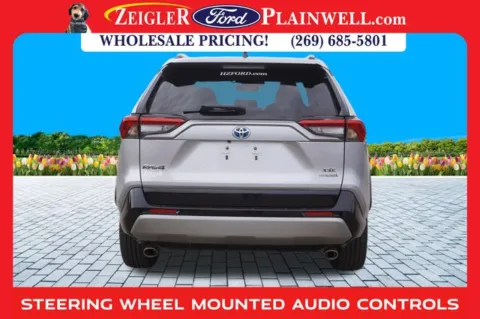 More photos of 2022 Toyota RAV4 Hybrid XSE at Zeigler Ford of Plainwell, MI