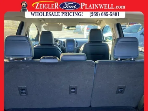 More photos of 2023 Ford Edge SEL at Zeigler Ford of Plainwell, MI