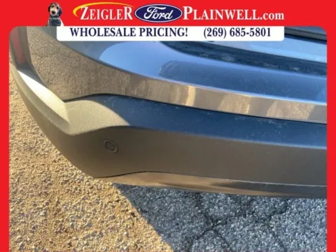 More photos of 2023 Ford Edge SEL at Zeigler Ford of Plainwell, MI