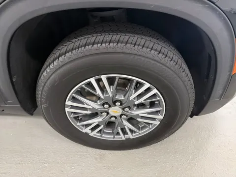 More photos of 2025 Chevrolet Traverse FWD LT at Woody Folsom Automotive, Chevrolet GMC, GA