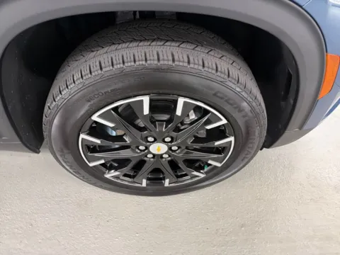 More photos of 2025 Chevrolet Traverse FWD LT at Woody Folsom Automotive, Chevrolet GMC, GA
