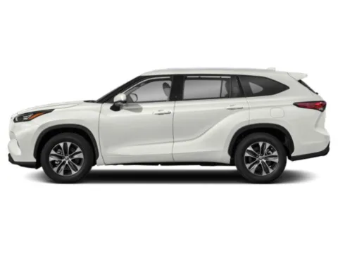 Another view of 2021 Toyota Highlander XLE for sale in Baxley, GA at Woody Folsom Automotive, Chevrolet GMC