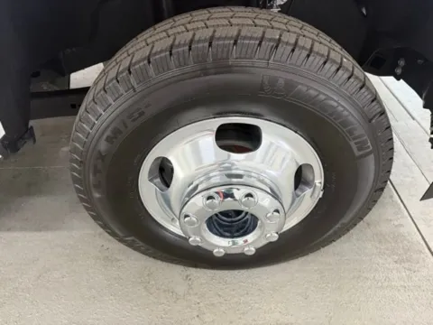 More photos of 2025 Ford Super Duty F-350 DRW LARIAT at Woody Folsom Ford, GA