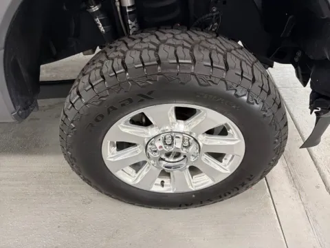 More photos of 2022 Ford Super Duty F-250 SRW Platinum at Woody Folsom Ford, GA