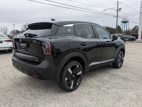 More photos of 2025 Nissan Kicks SR at Woody Folsom Nissan of Vidalia, GA