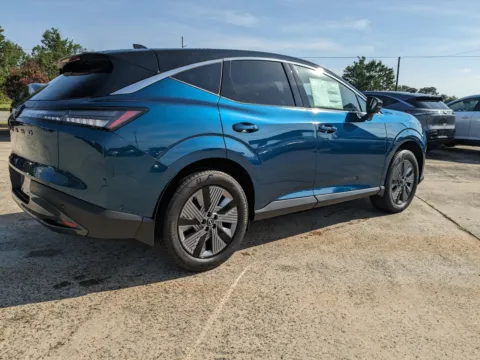 More photos of 2025 Nissan Murano SL at Woody Folsom Nissan of Vidalia, GA