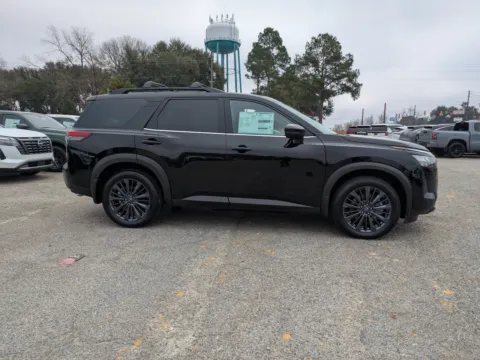 Another view of 2026 Nissan Pathfinder SL for sale in Vidalia, GA at Woody Folsom Nissan of Vidalia