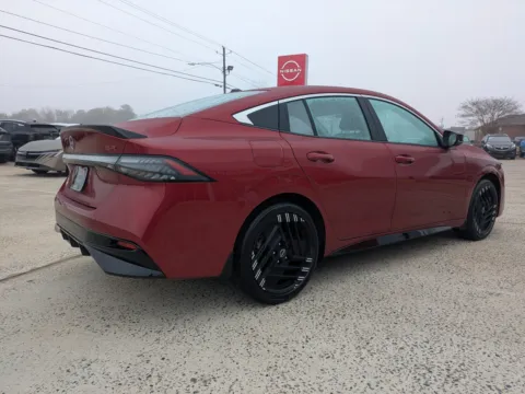 More photos of 2026 Nissan Sentra SR at Woody Folsom Nissan of Vidalia, GA