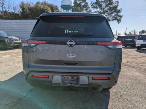 More photos of 2026 Nissan Pathfinder SL at Woody Folsom Nissan of Vidalia, GA