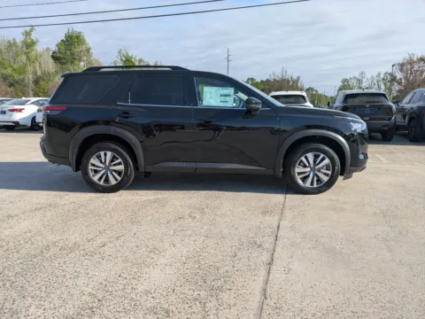 Another view of 2026 Nissan Pathfinder SL for sale in Vidalia, GA at Woody Folsom Nissan of Vidalia