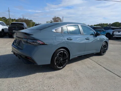 More photos of 2026 Nissan Sentra SR at Woody Folsom Nissan of Vidalia, GA