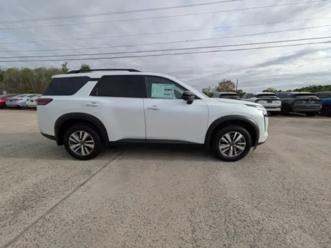 Another view of 2026 Nissan Pathfinder SL for sale in Vidalia, GA at Woody Folsom Nissan of Vidalia
