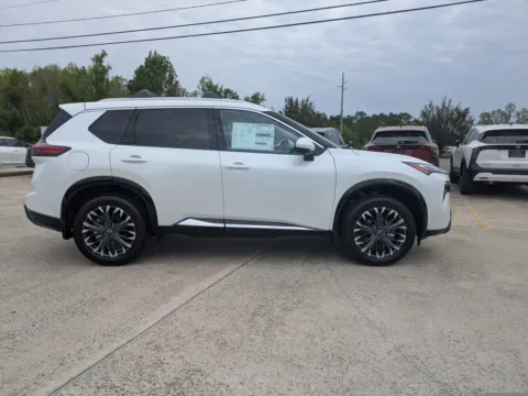 Another view of 2026 Nissan Rogue Platinum for sale in Vidalia, GA at Woody Folsom Nissan of Vidalia