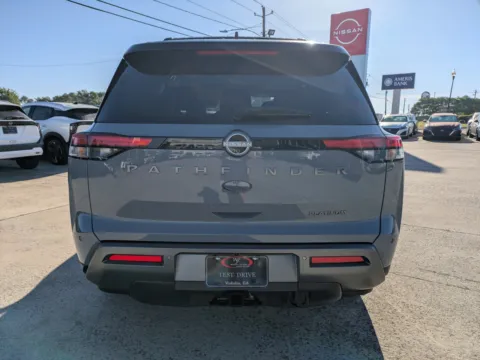 More photos of 2026 Nissan Pathfinder Platinum at Woody Folsom Nissan of Vidalia, GA
