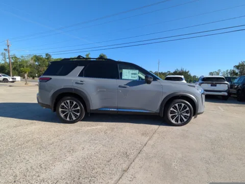 Another view of 2026 Nissan Pathfinder Platinum for sale in Vidalia, GA at Woody Folsom Nissan of Vidalia