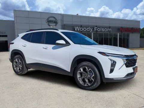 White 2025 Chevrolet Trax LT for sale in Vidalia, GA