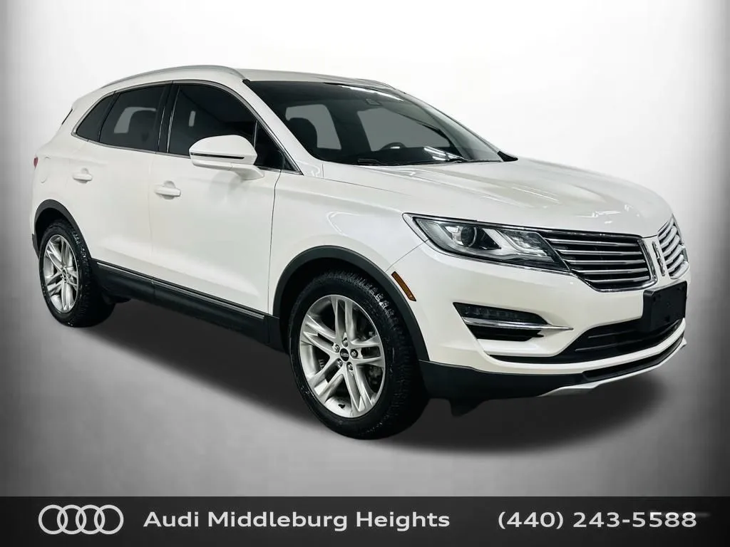 White 2017 Lincoln MKC Reserve for sale in Middleburg Heights, OH