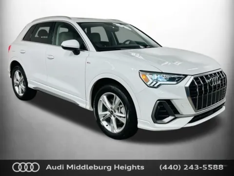 White 2024 Audi Q3 Premium for sale in Middleburg Heights, OH