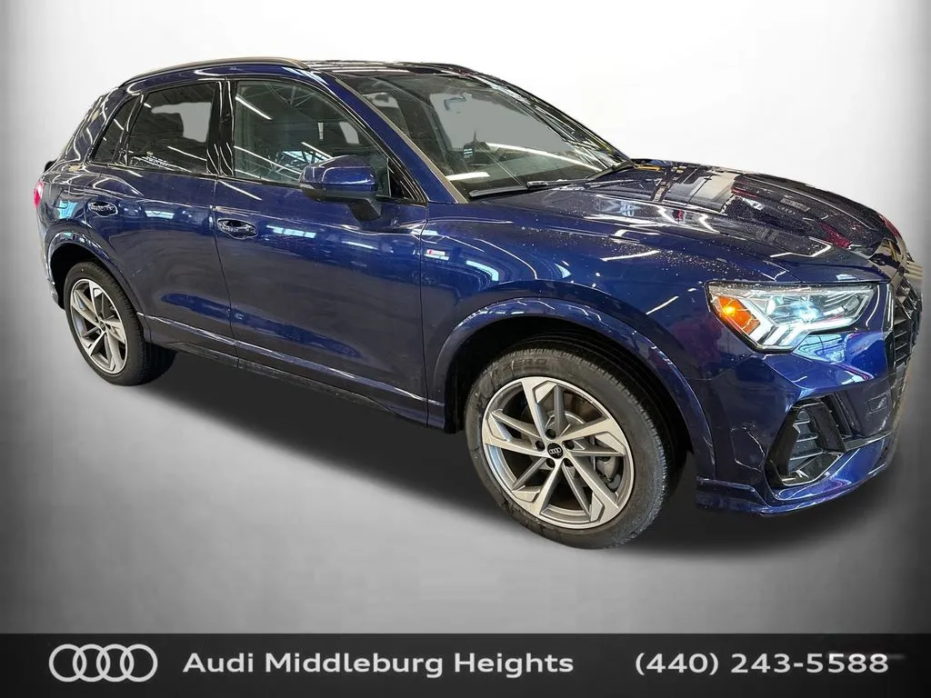 Blue 2025 Audi Q3 Premium for sale in Middleburg Heights, OH
