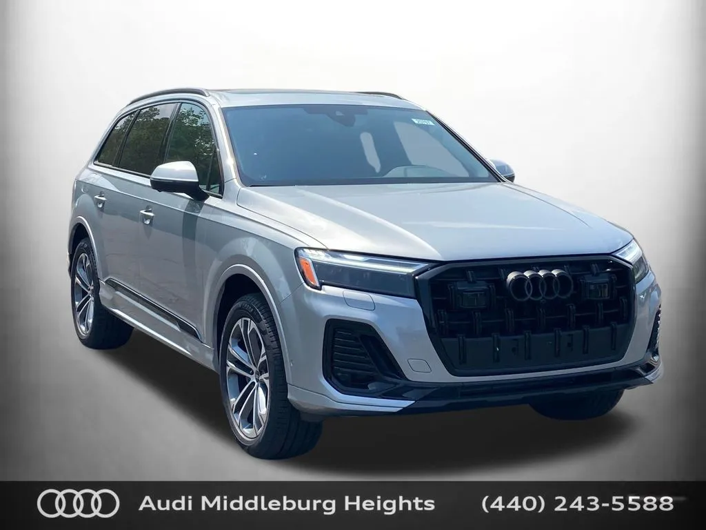 Silver 2025 Audi Q7 45 Premium for sale in Middleburg Heights, OH