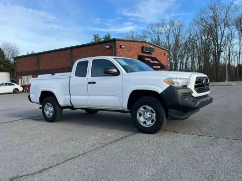 Another view of 2019 TOYOTA TACOMA ACCESS CAB for sale in Smyrna, TN at Angel Motors Inc