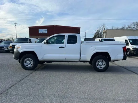 More photos of 2019 TOYOTA TACOMA ACCESS CAB at Angel Motors Inc, TN