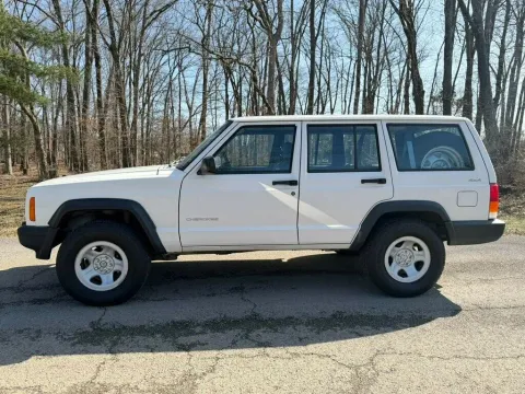 Another view of 2000 JEEP CHEROKEE SE for sale in Smyrna, TN at Angel Motors Inc