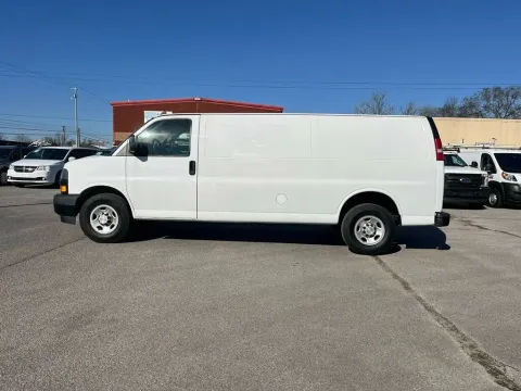 More photos of 2018 CHEVROLET EXPRESS G2500 at Angel Motors Inc, TN