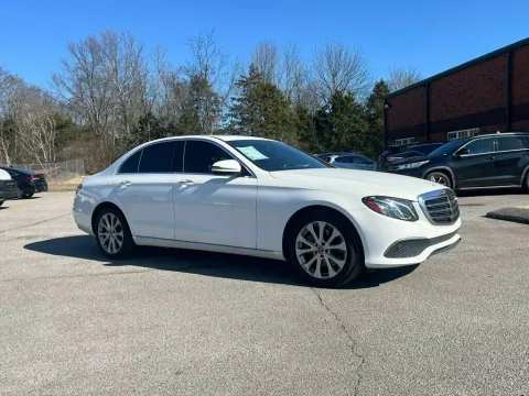More photos of 2019 MERCEDES-BENZ E-CLASS E300 at Angel Motors Inc, TN