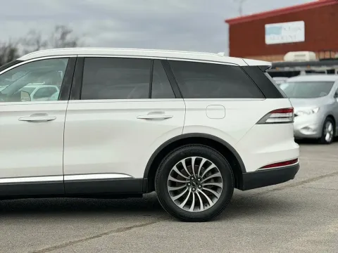 Another view of 2020 LINCOLN AVIATOR RESERVE for sale in Smyrna, TN at Angel Motors Inc
