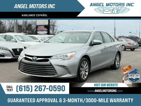 Silver 2017 TOYOTA CAMRY HYBRID XLE for sale in Smyrna, TN