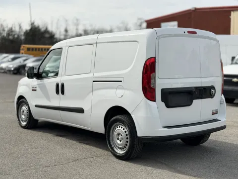 More photos of 2022 RAM PROMASTER CITY TRADESMAN at Angel Motors Inc, TN