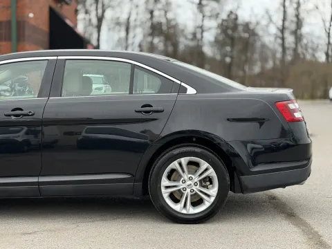 More photos of 2016 FORD TAURUS SEL at Angel Motors Inc, TN