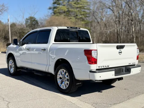 More photos of 2021 NISSAN TITAN SV at Angel Motors Inc, TN