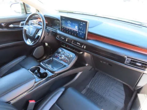 Photos of 2022 Lincoln Nautilus Reserve for sale in Lake Havasu City, AZ at Martin Swanty's Paradise Auto