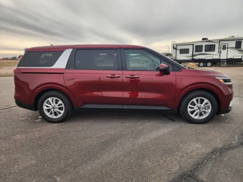 More photos of 2024 Kia Carnival LX at Martin Swanty's Paradise Auto, AZ
