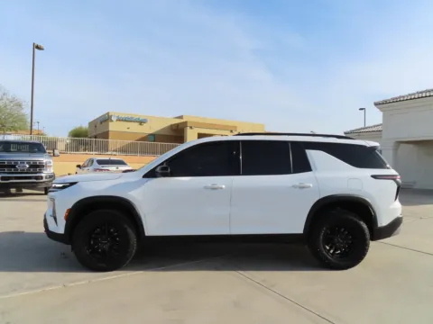 More photos of 2024 Chevrolet Traverse AWD Z71 at Martin Swanty's Paradise Auto, AZ