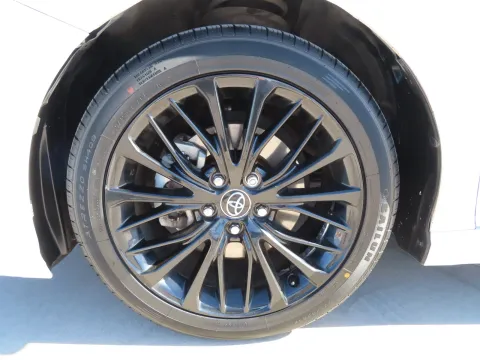 More photos of 2020 Toyota Camry SE at Martin Swanty's Paradise Auto, AZ