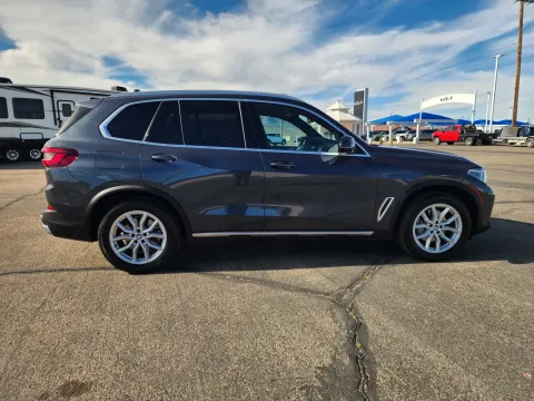 More photos of 2022 BMW X5 xDrive40i at Martin Swanty's Paradise Auto, AZ