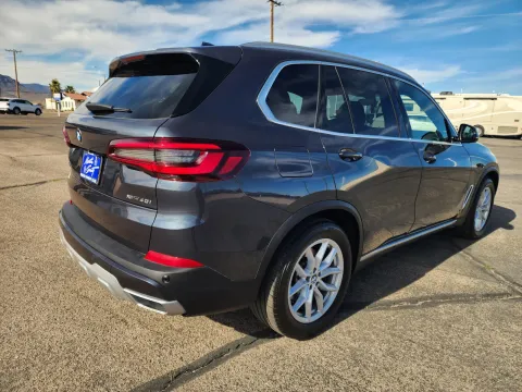 More photos of 2022 BMW X5 xDrive40i at Martin Swanty's Paradise Auto, AZ