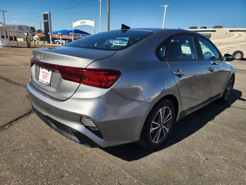 More photos of 2022 Kia Forte LXS at Martin Swanty's Paradise Auto, AZ