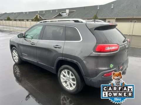 Photos of 2016 Jeep Cherokee Latitude for sale in Bay City, MI at Graff Chevrolet, INC.