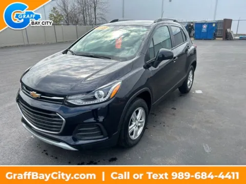 Blue 2022 Chevrolet Trax LT for sale in Bay City, MI